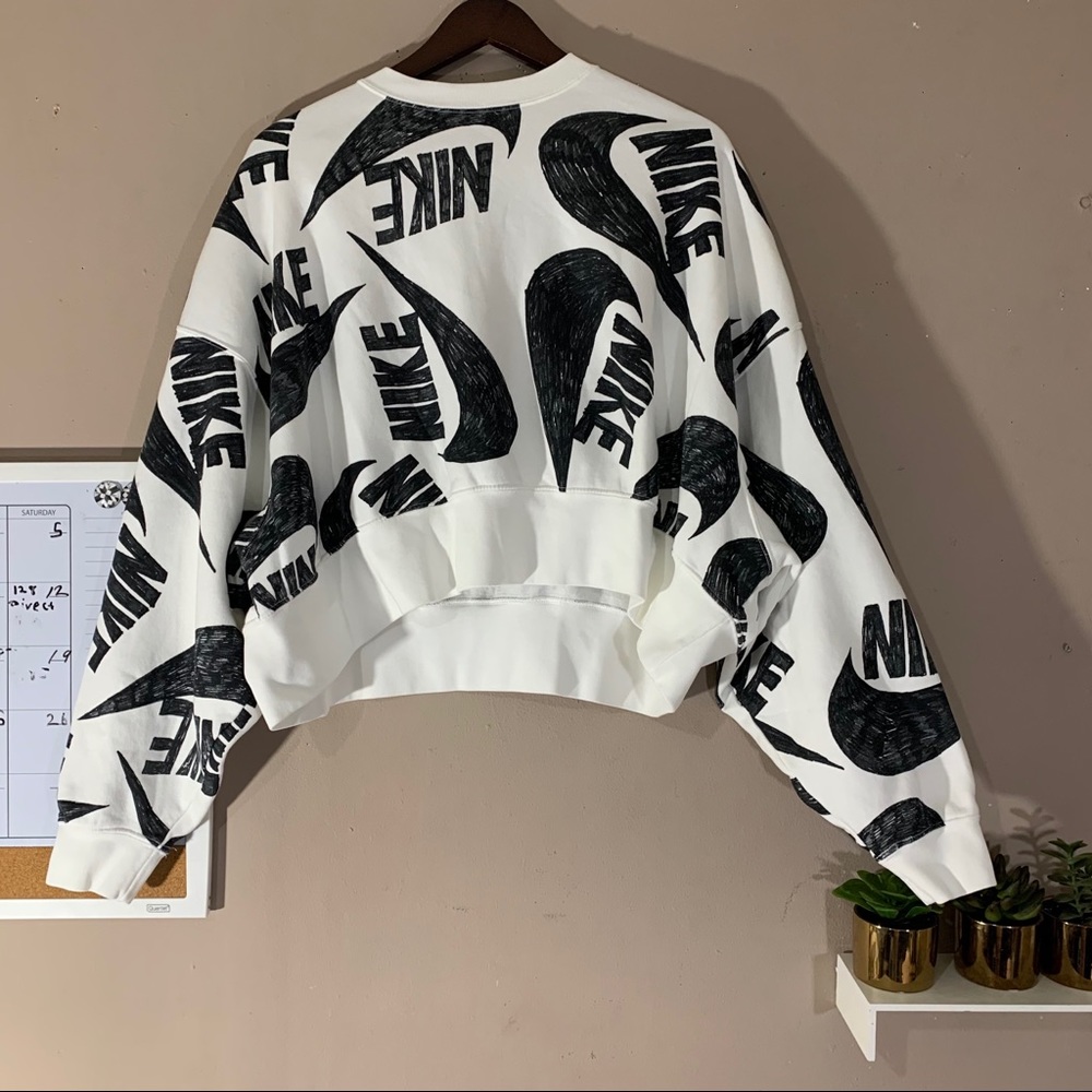 SOLD Nike Icon Print Crewneck Fleece Sweatshirt - Picture 2 of 10